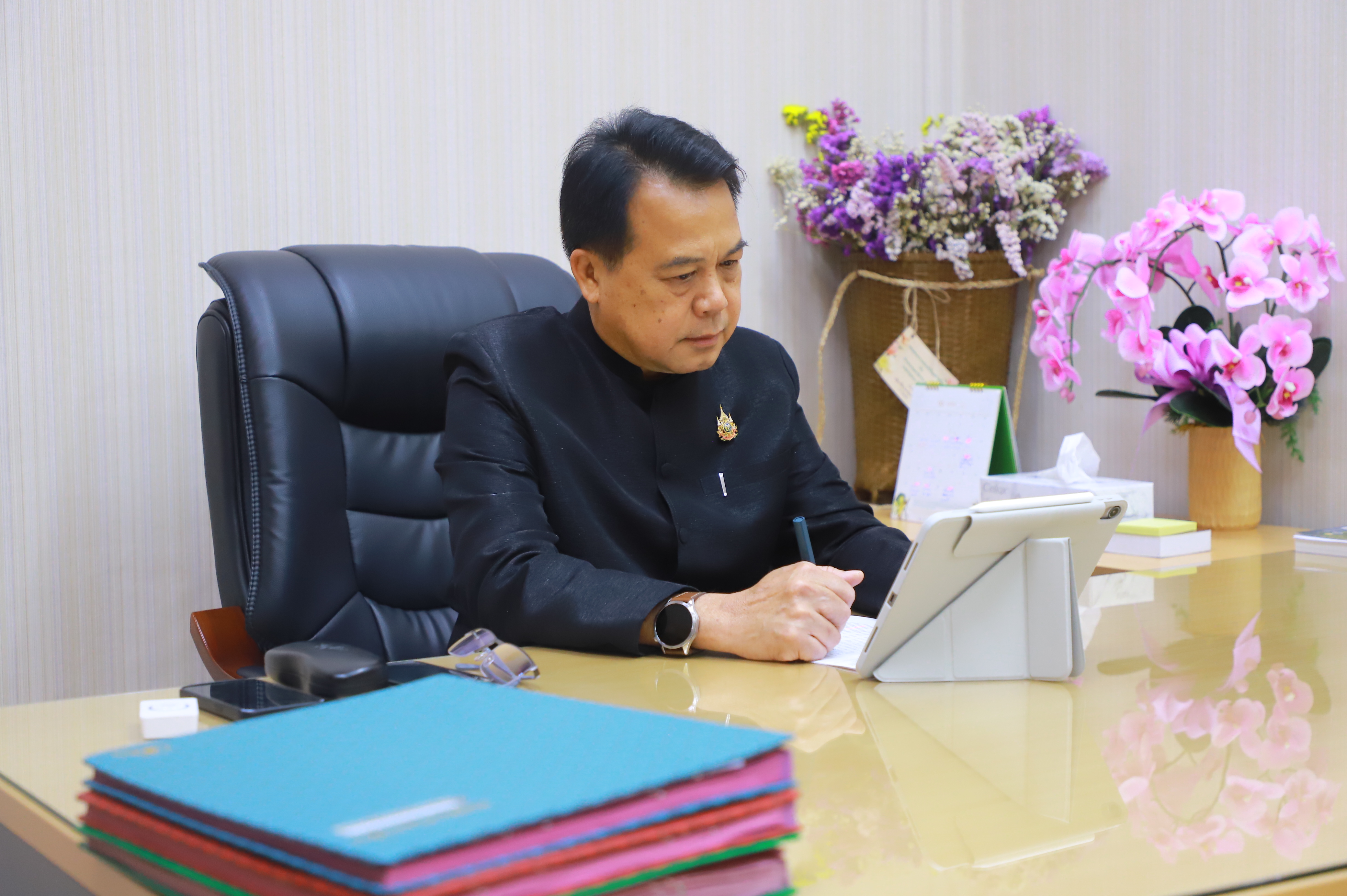 title - รองเลขาฯ ส.ป.ก. เป็นประธานในพิธีเปิดโครงการ “การจัดทำแผนพัฒนารายบุคคล IDP ประจำปีงบประมาณ พ.ศ. 2569 ผ่านระบบการประชุมทางไกลออนไลน์ (Zoom Meeting)